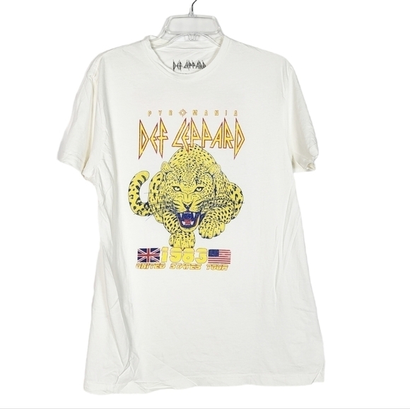 Def Leppard Graphic Band Tee L Pyromania Tour New - Picture 1 of 4
